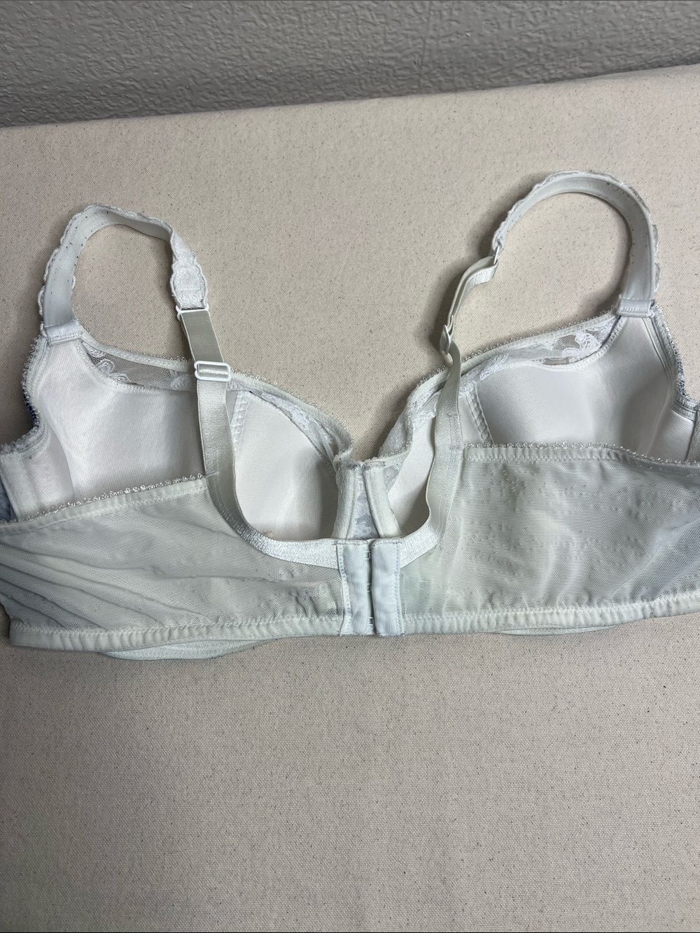 Cacique Navy Paisley Underwire Bra with White Lace Trim - Picture 5 of 6